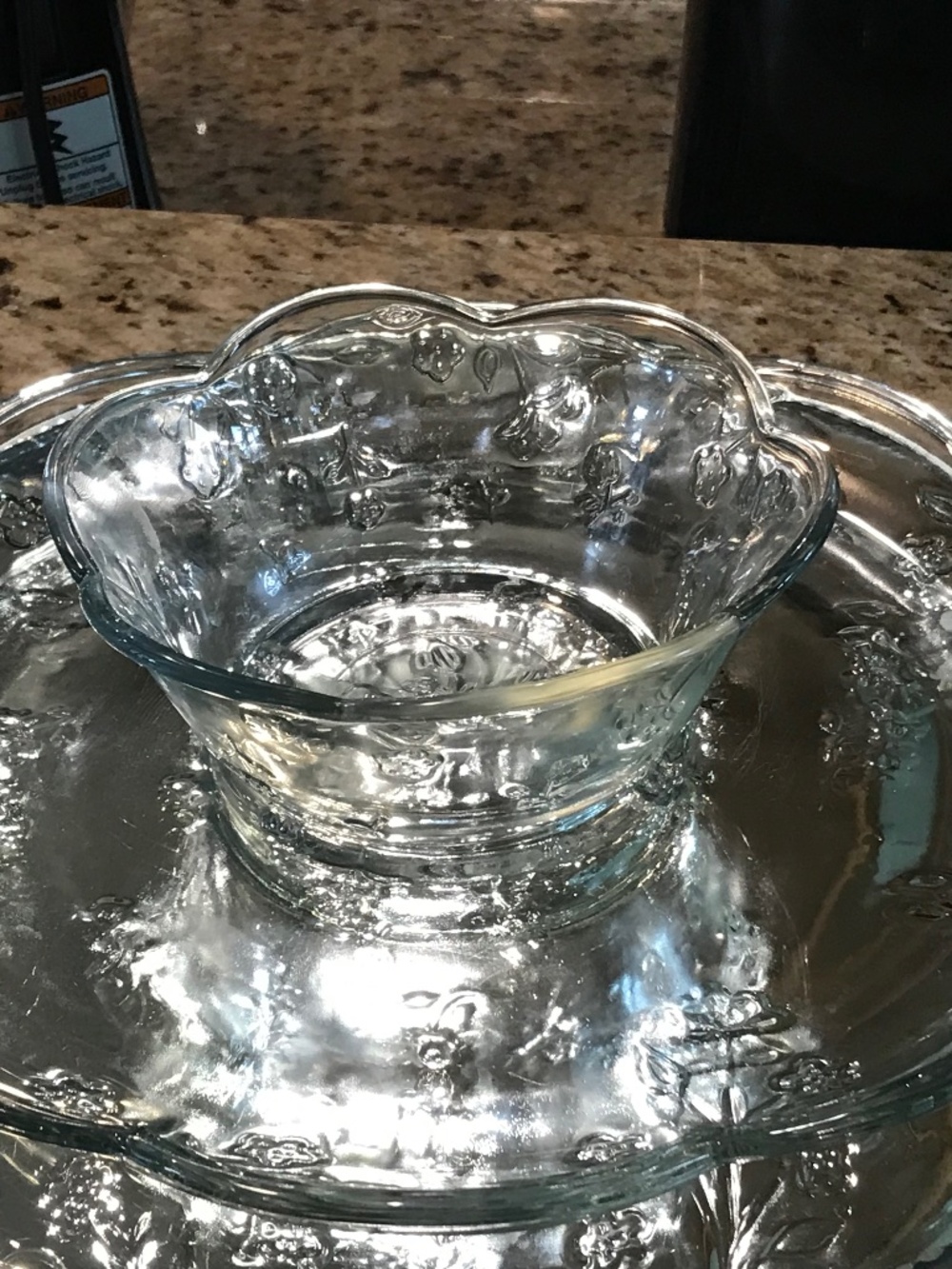 New Vintage Anchor Hocking Bowl & Platter (chips, appetizers & dip ) $25